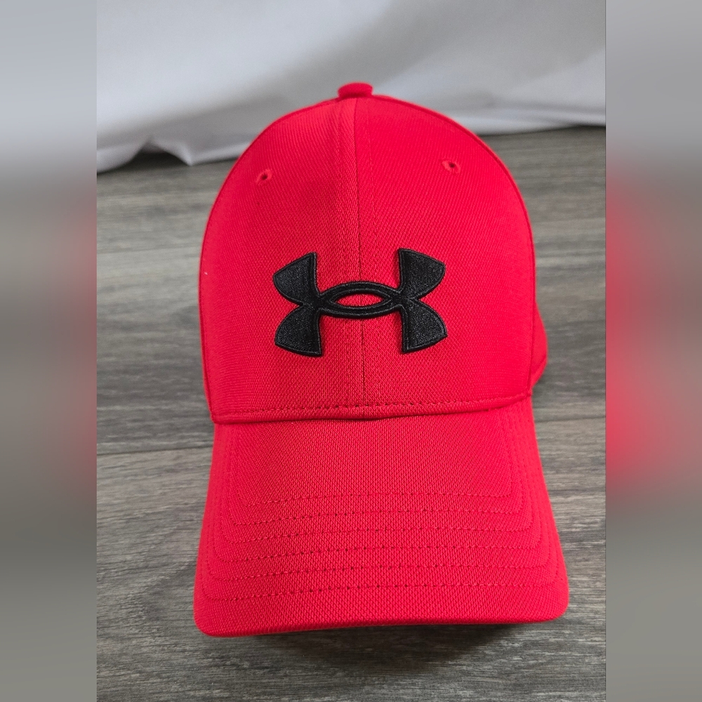Under Armour Men's UA Red With Black Hat